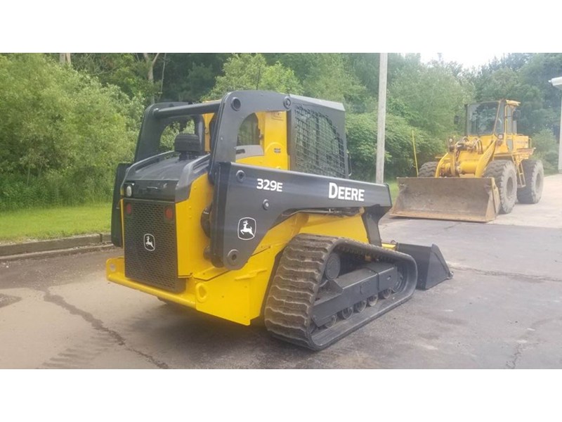 2015 John Deere 329E Skidsteer